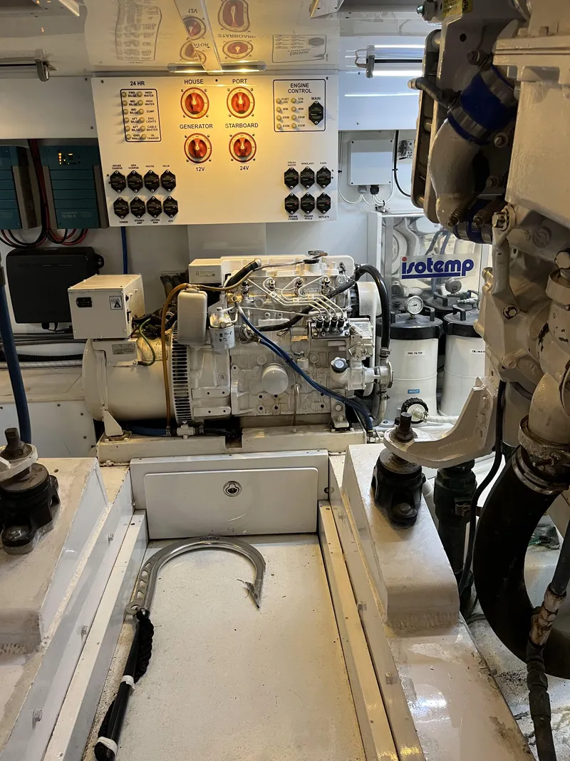 Slide: The Image of Northern Lights 16KW Generator - 47