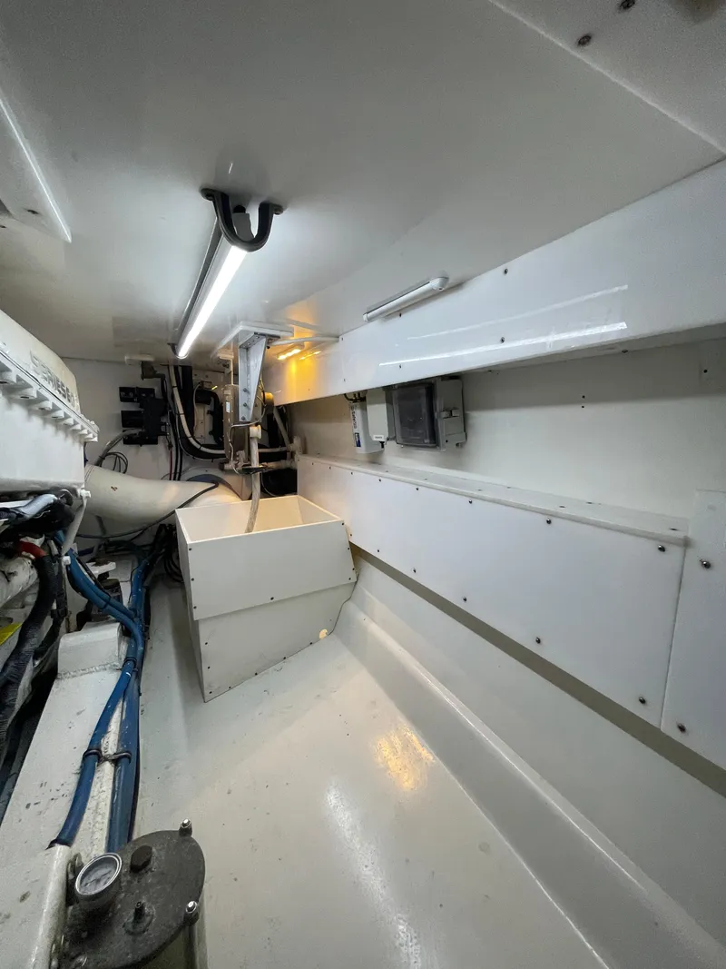 Slide: The Image of Outboard Port Side View - 54