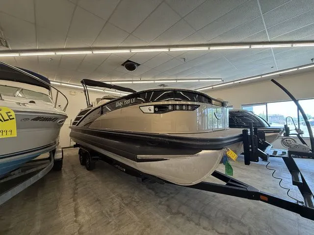 The Image of Bennington 23 RXSB 2020 - 1