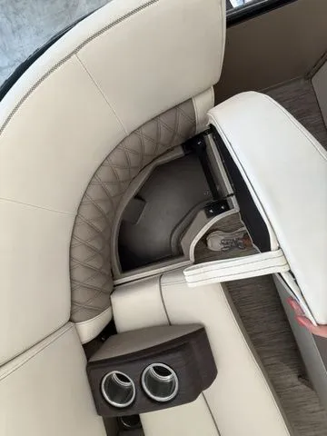 Slide: The Image of Bennington 23 RXSB 2020 - 6