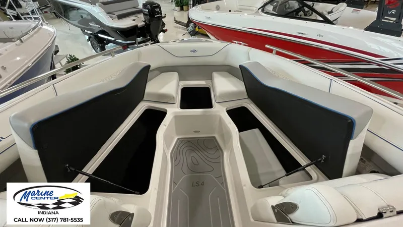 Slide: The Image of Regal LS 4 SURF ULTIMATE 2024 - 18