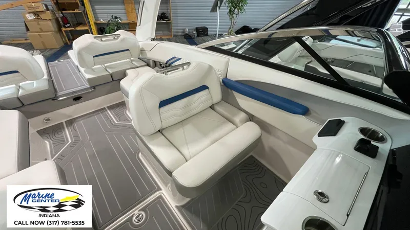 Slide: The Image of Regal LS 4 SURF ULTIMATE 2024 - 20