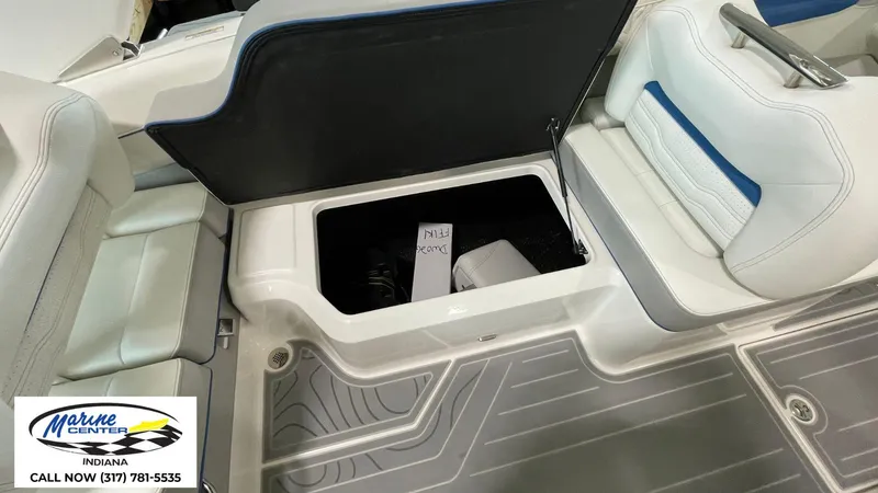 Slide: The Image of Regal LS 4 SURF ULTIMATE 2024 - 3