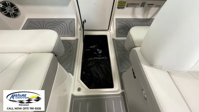 Slide: The Image of Regal LS 4 SURF ULTIMATE 2024 - 5