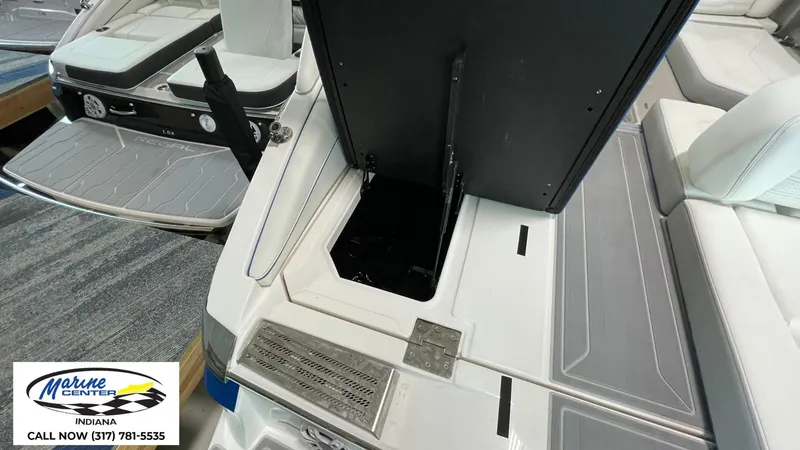 Slide: The Image of Regal LS 4 SURF ULTIMATE 2024 - 9