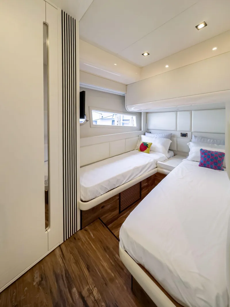 Slide: The Image of Azimut 55S 2016 - 55