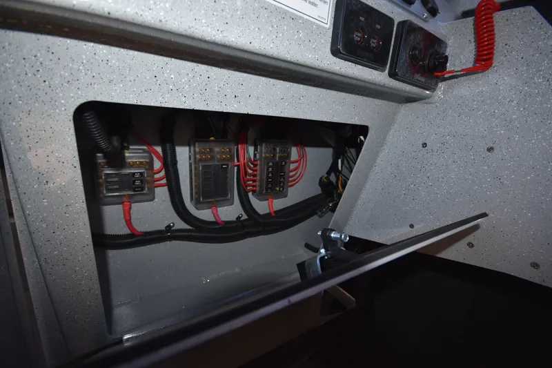 Slide: The Image of Electrical panel of 2025 Weldcraft 280 Cuddy King T250XCB's boat. - 18