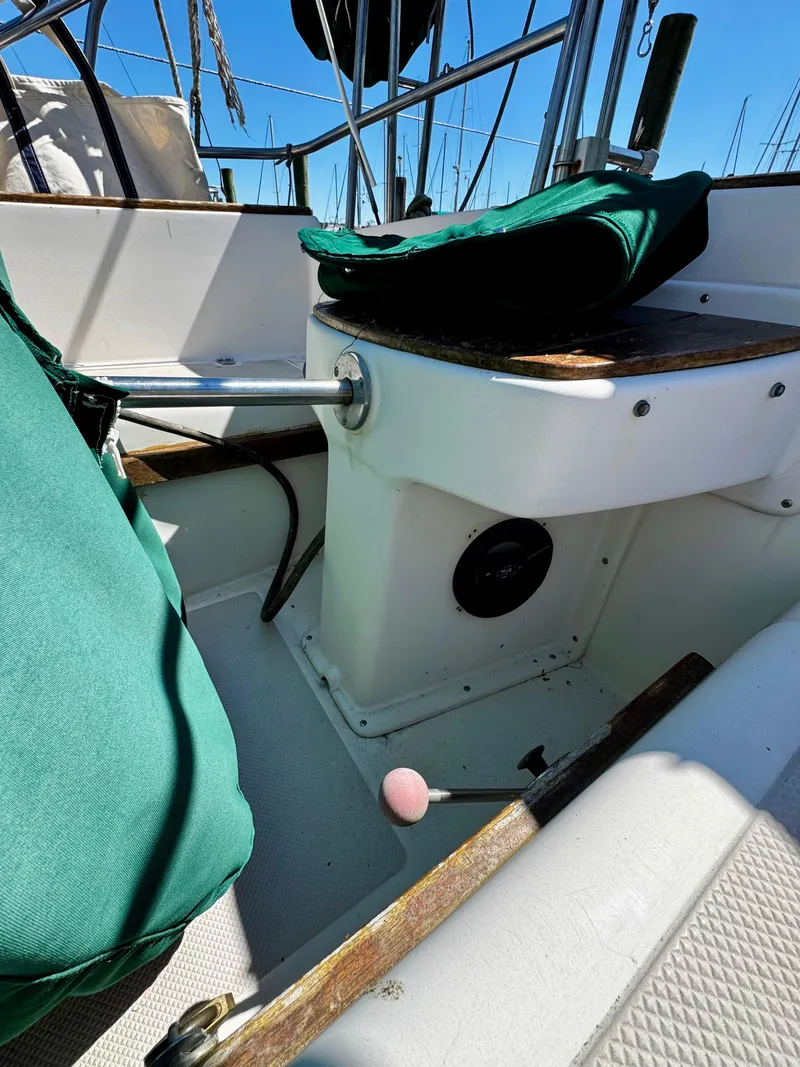 Slide: The Image of 1987 Island Packet 27 - 36