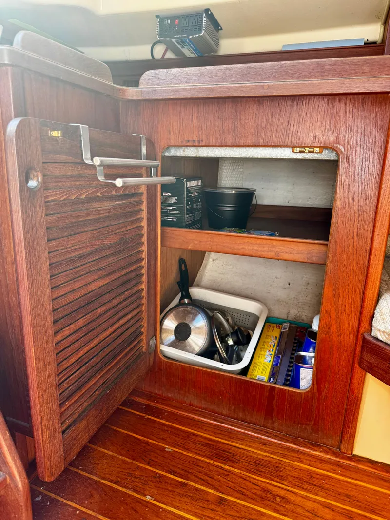 Slide: The Image of 1987 Island Packet 27 - 50