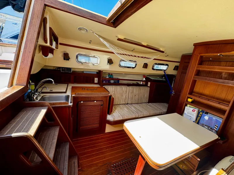 Slide: The Image of Island Packet 27 1987 - 53