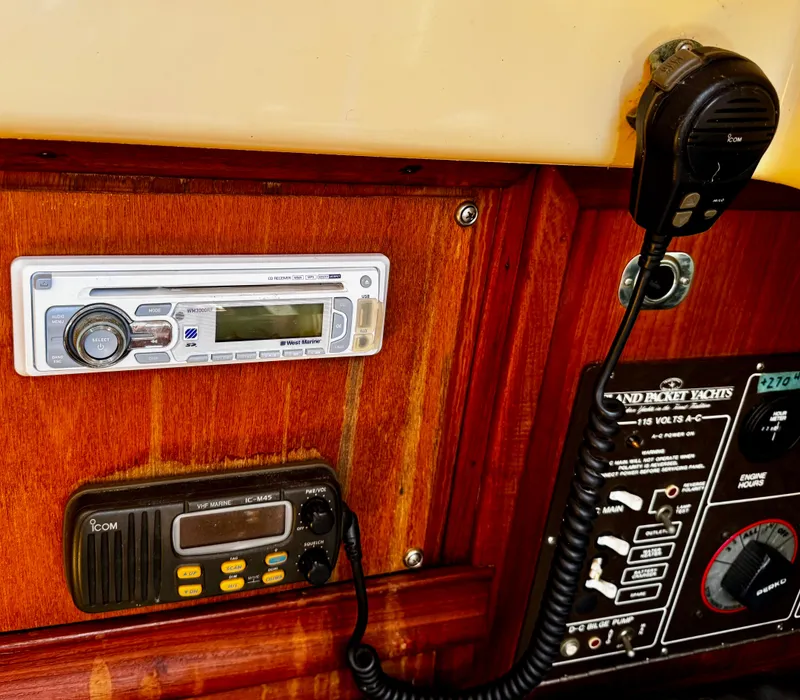 Slide: The Image of 1987 Island Packet 27 - 62