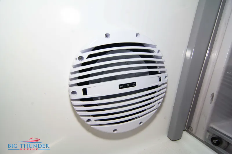 Slide: The Image of Jeanneau Leader 10.5 2020 - 64