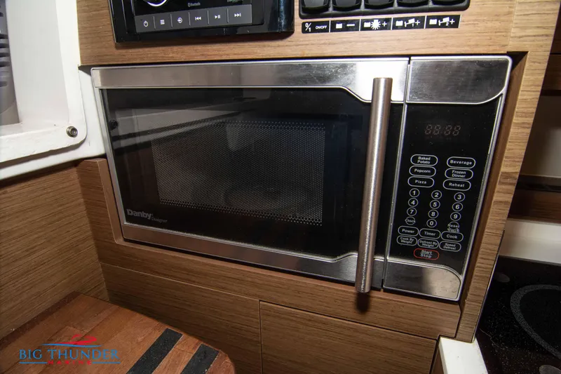 Slide: The Image of Jeanneau Leader 10.5 2020 - 82