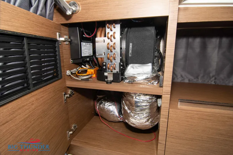 Slide: The Image of Jeanneau Leader 10.5 2020 - 89