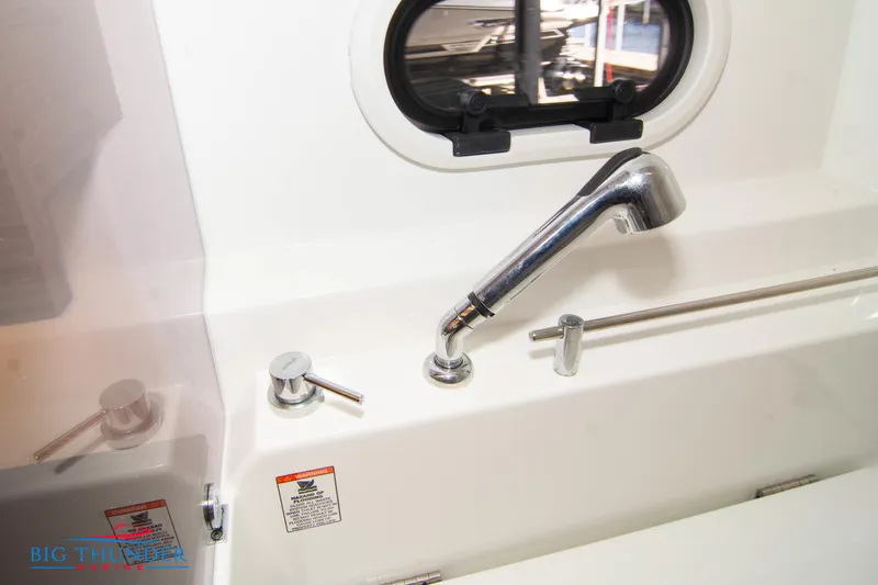 Slide: The Image of Jeanneau Leader 10.5 2020 - 96