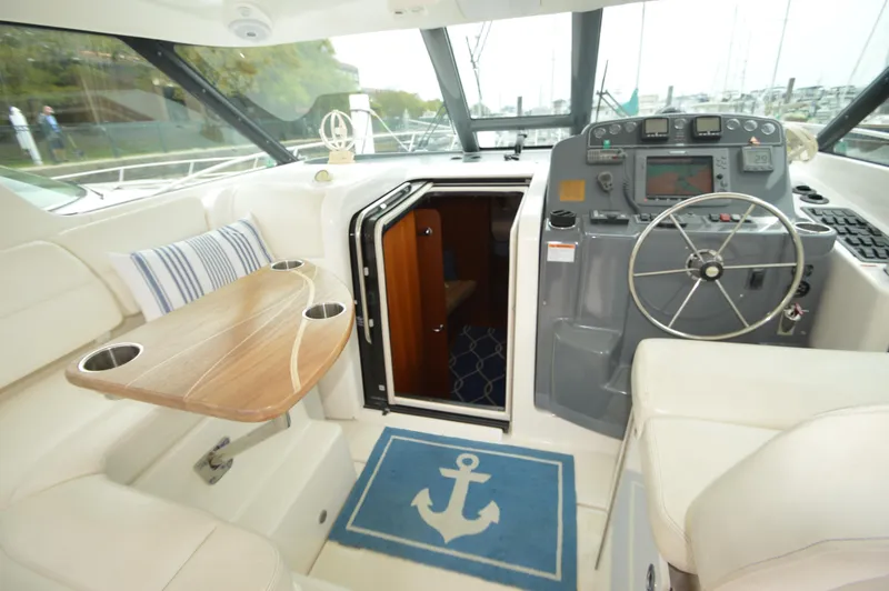 Slide: The Image of Tiara 3600 Sovran 2005 - 16