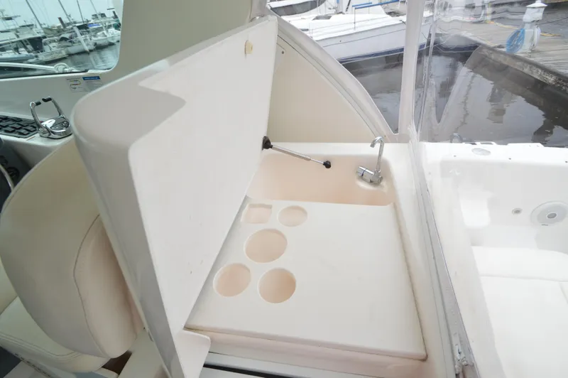 Slide: The Image of Tiara 3600 Sovran 2005 - 21