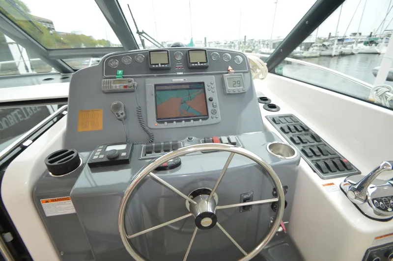 Slide: The Image of Tiara 3600 Sovran 2005 - 25