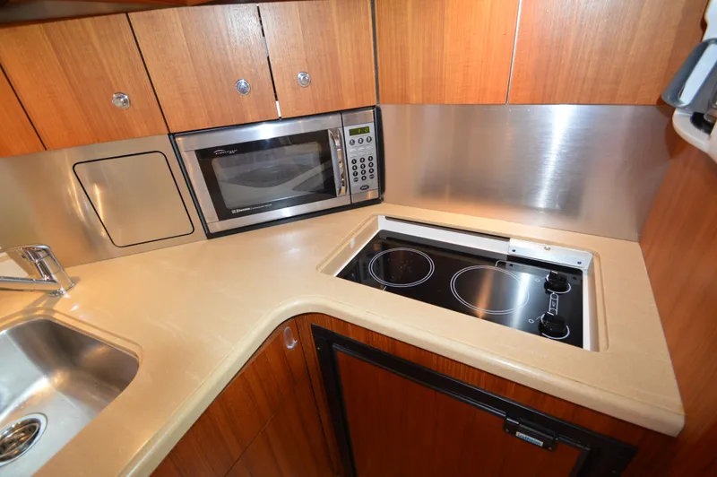 Slide: The Image of Tiara 3600 Sovran 2005 - 41