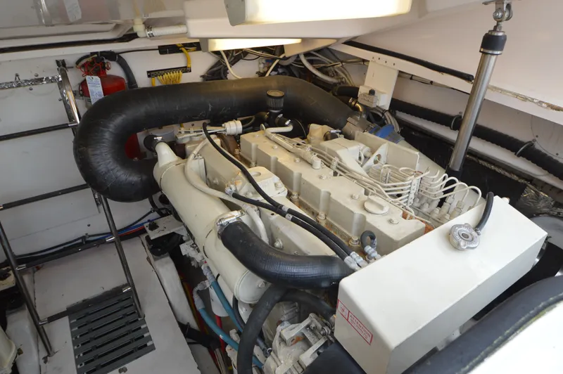 Slide: The Image of Tiara 3600 Sovran 2005 - 44