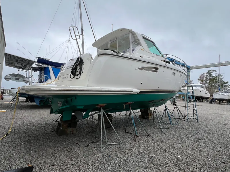 Slide: The Image of Tiara 3600 Sovran 2005 - 58