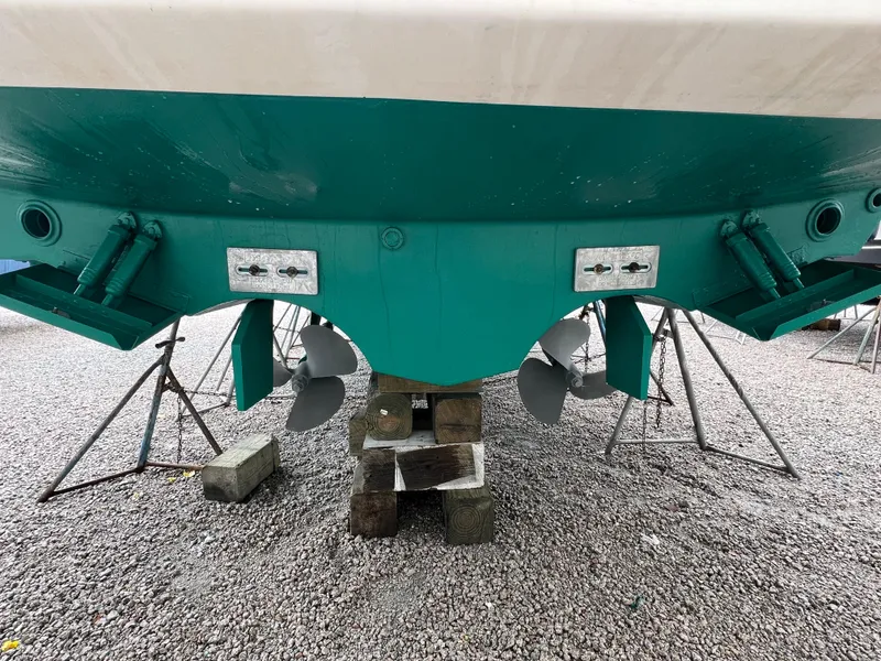 Slide: The Image of Tiara 3600 Sovran 2005 - 59