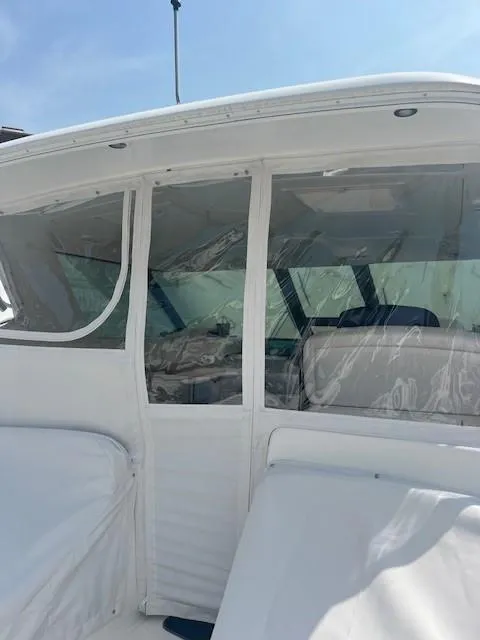 Slide: The Image of Tiara 3600 Sovran 2005 - 8