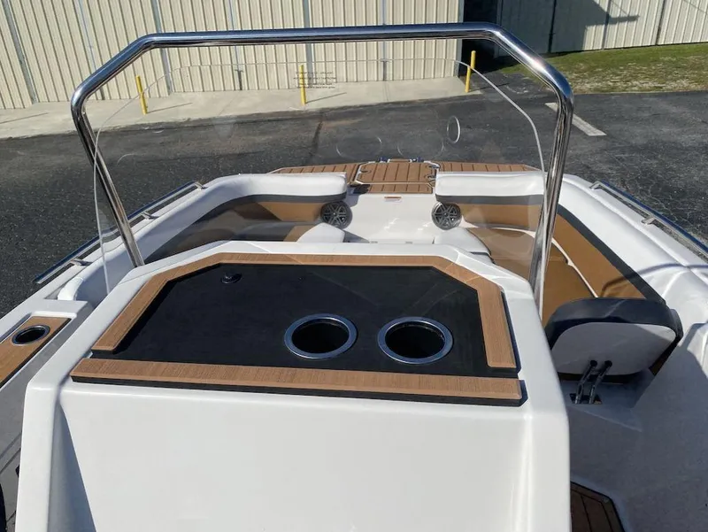 Slide: The Image of Starcraft SVX 211 OB CC 2024 - 7