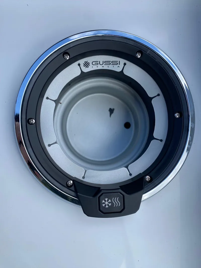 Slide: The Image of Heated and cooled cup holder on 2024 Viaggio Diamante 24U boat. - 16