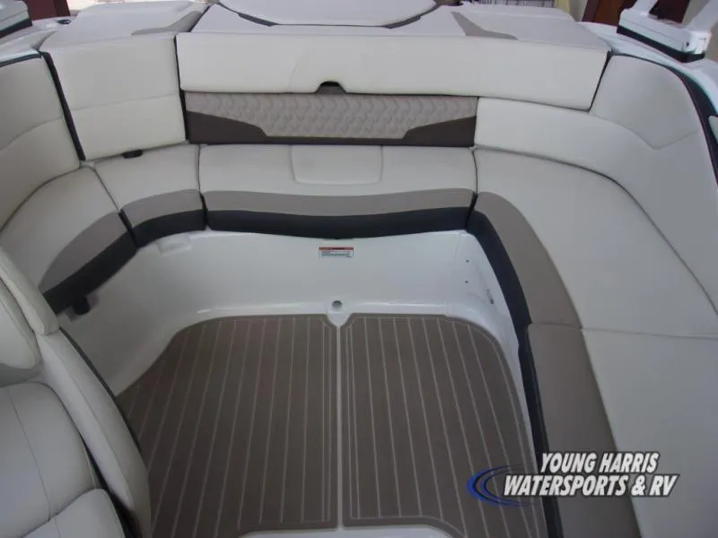 Slide: The Image of Monterey 224FS 2024 - 10