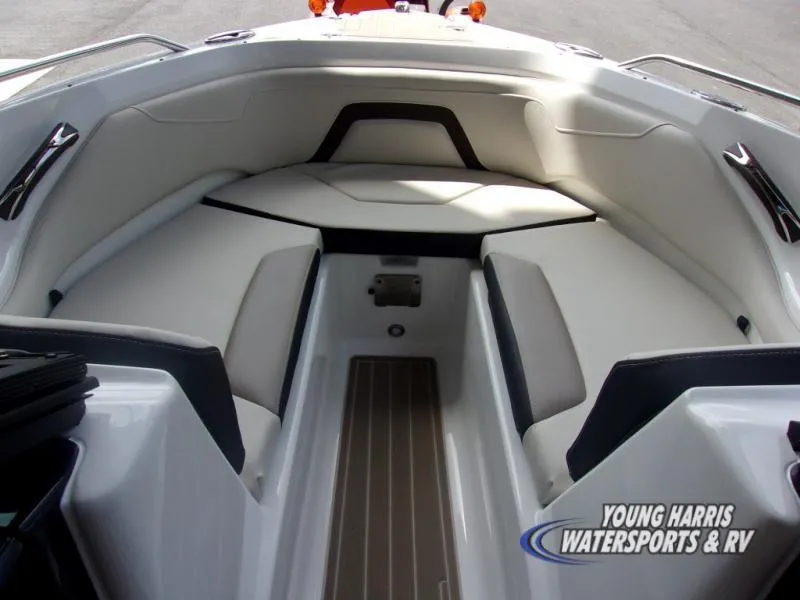 Slide: The Image of Monterey 224FS 2024 - 8