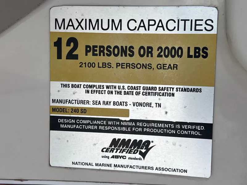 Slide: The Image of Maximum capacities label for 2007 Sea Ray 240 Sundeck boat, 12 persons or 2000 lbs. - 22