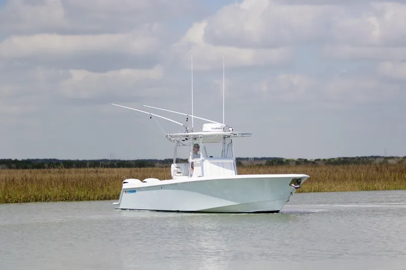 Slide: The Image of 32 Contender 32ST- Profile - 1