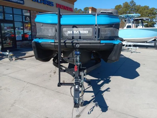 Slide: The Image of Sea-Doo SWITCH 19 BASE 170 HP 2023 - 11