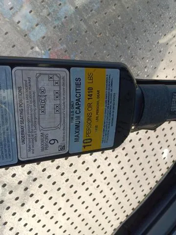 Slide: The Image of Sea-Doo SWITCH 19 BASE 170 HP 2023 - 9