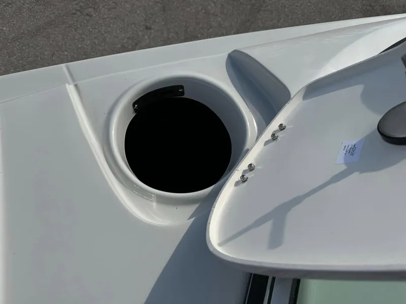 Slide: The Image of Crownline Boats 290 SS 2024 - 20