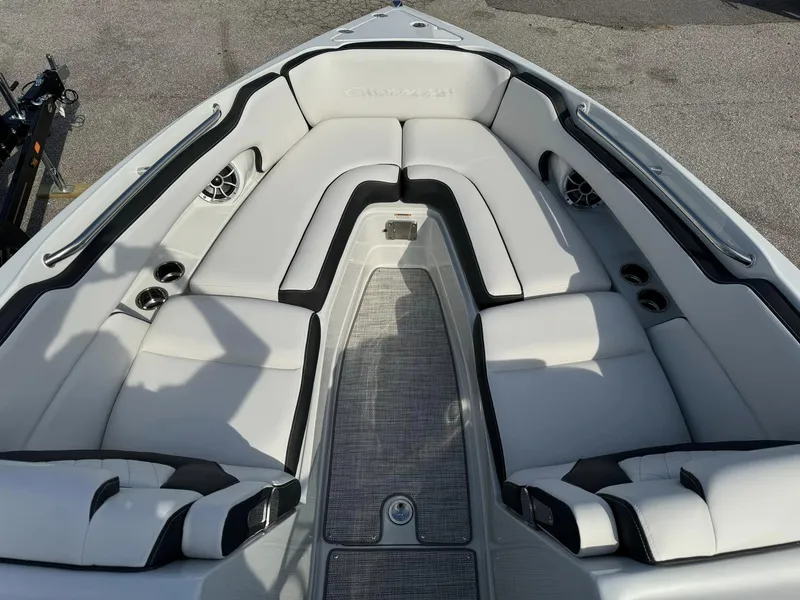 Slide: The Image of Crownline Boats 290 SS 2024 - 21
