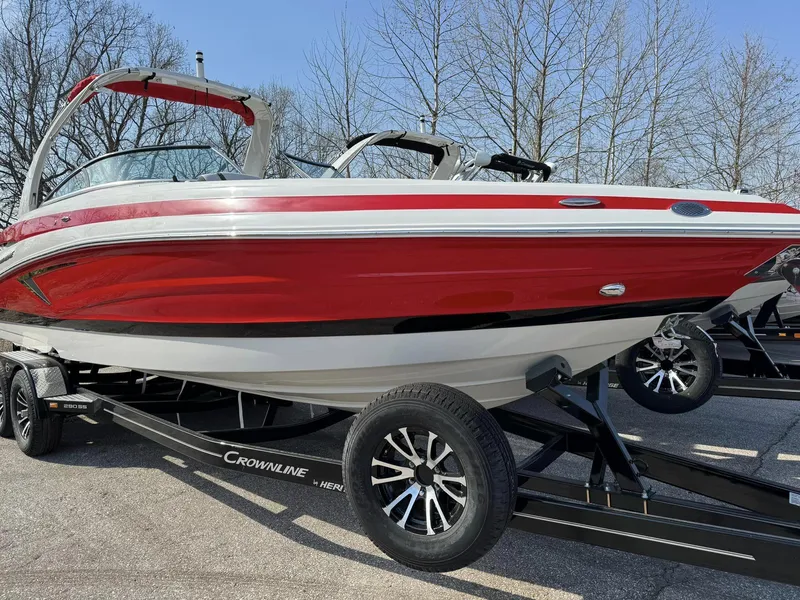 Slide: The Image of Crownline Boats 290 SS 2024 - 3