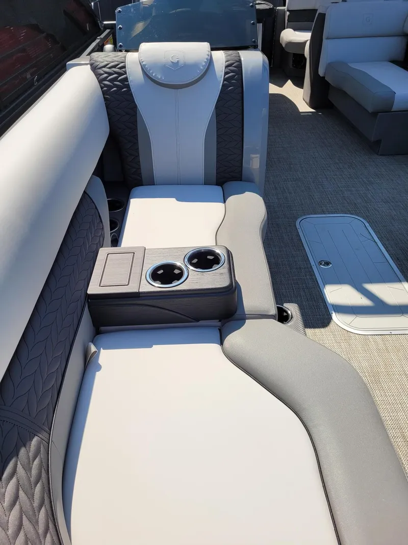 Slide: The Image of Monaco MC255SD 2024 - 24