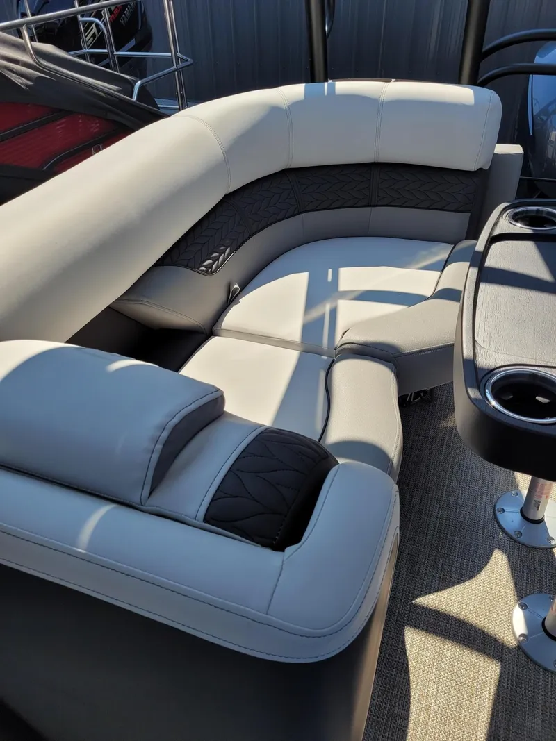 Slide: The Image of Monaco MC255SD 2024 - 29