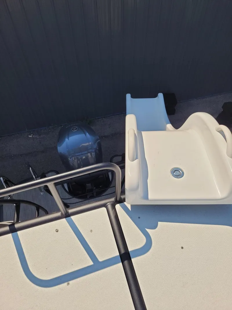 Slide: The Image of Monaco MC255SD 2024 - 31