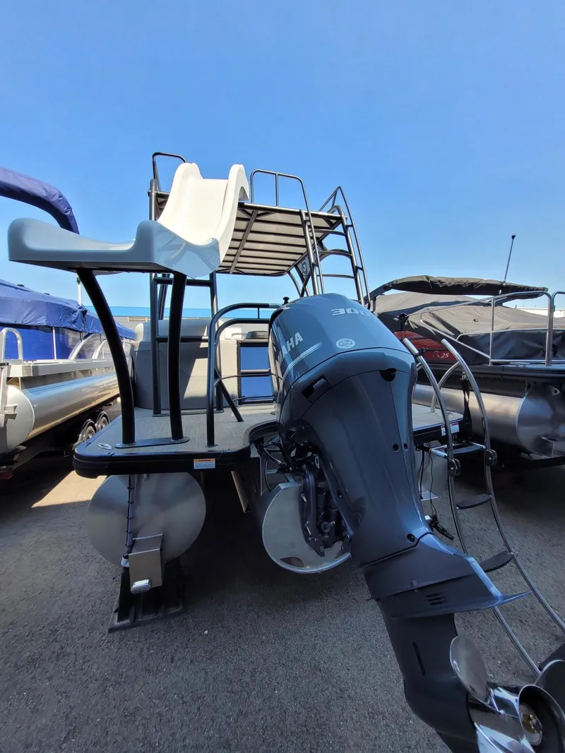 Slide: The Image of Monaco MC255SD 2024 - 4