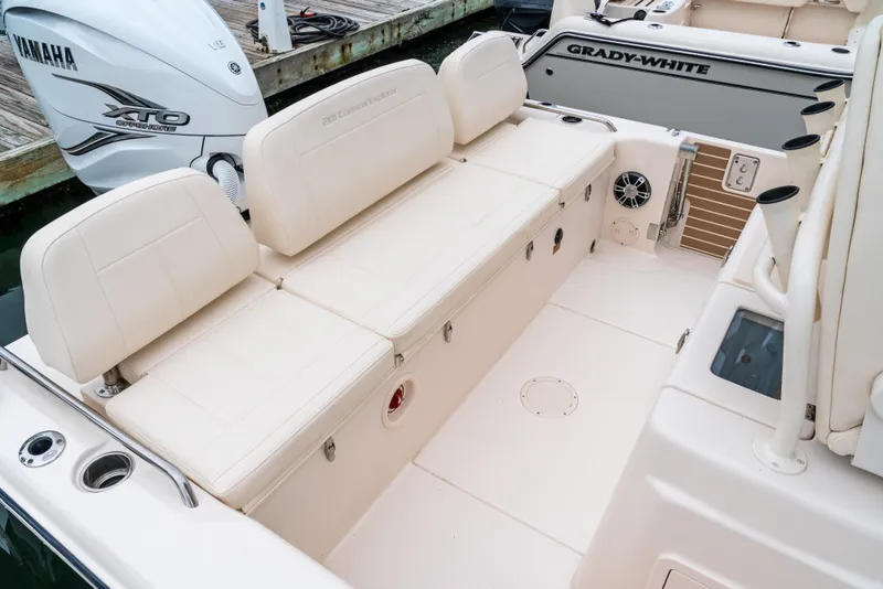 Slide: The Image of 2024 Grady-White 281 boat with Yamaha engine, spacious seating area. - 5
