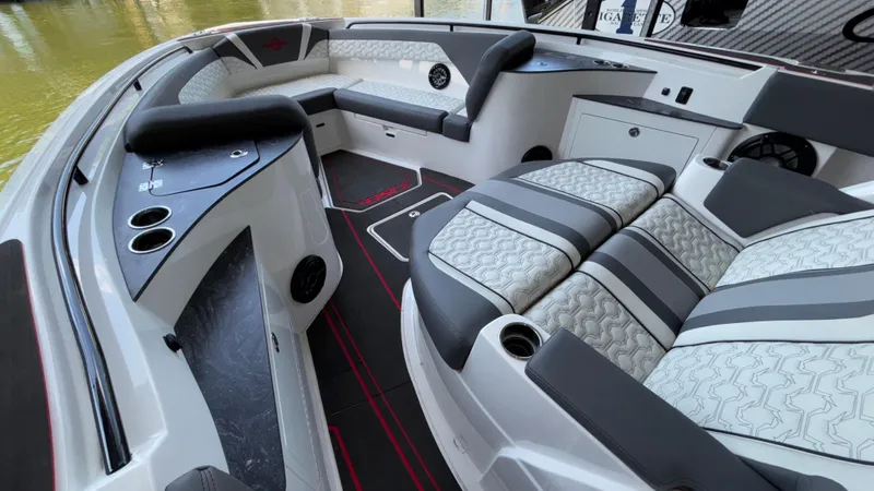 Slide: The Image of Fountain 43 SCX 2024 - 59