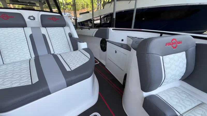 Slide: The Image of Fountain 43 SCX 2024 - 61