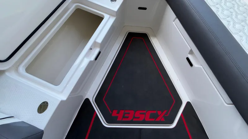 Slide: The Image of Fountain 43 SCX 2024 - 69