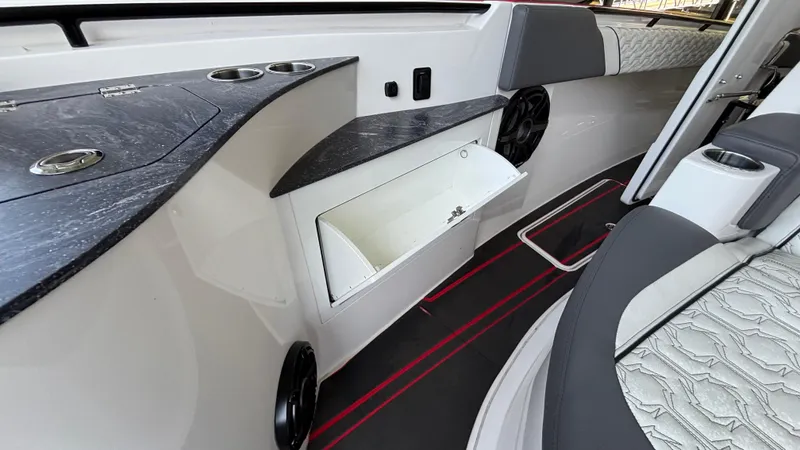 Slide: The Image of Fountain 43 SCX 2024 - 71