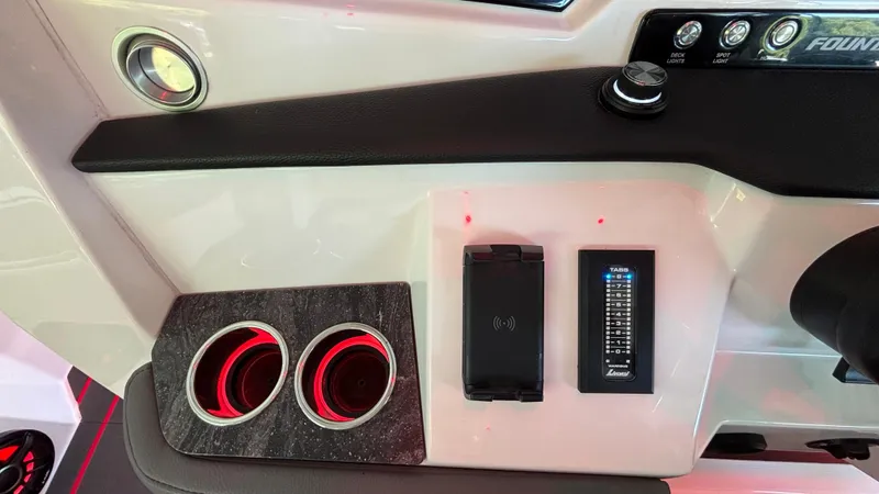 Slide: The Image of Fountain 43 SCX 2024 - 83