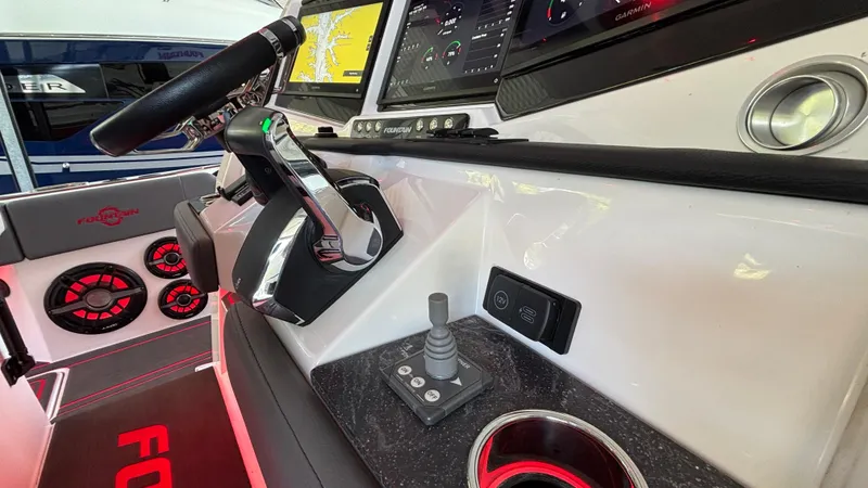 Slide: The Image of Fountain 43 SCX 2024 - 84