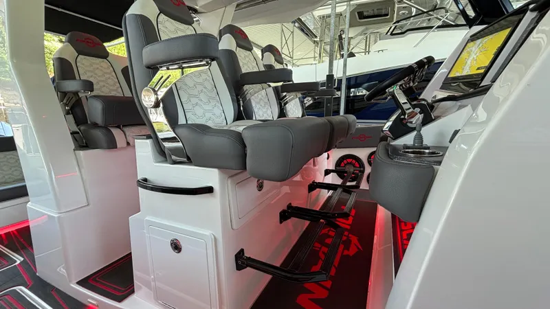 Slide: The Image of Fountain 43 SCX 2024 - 85